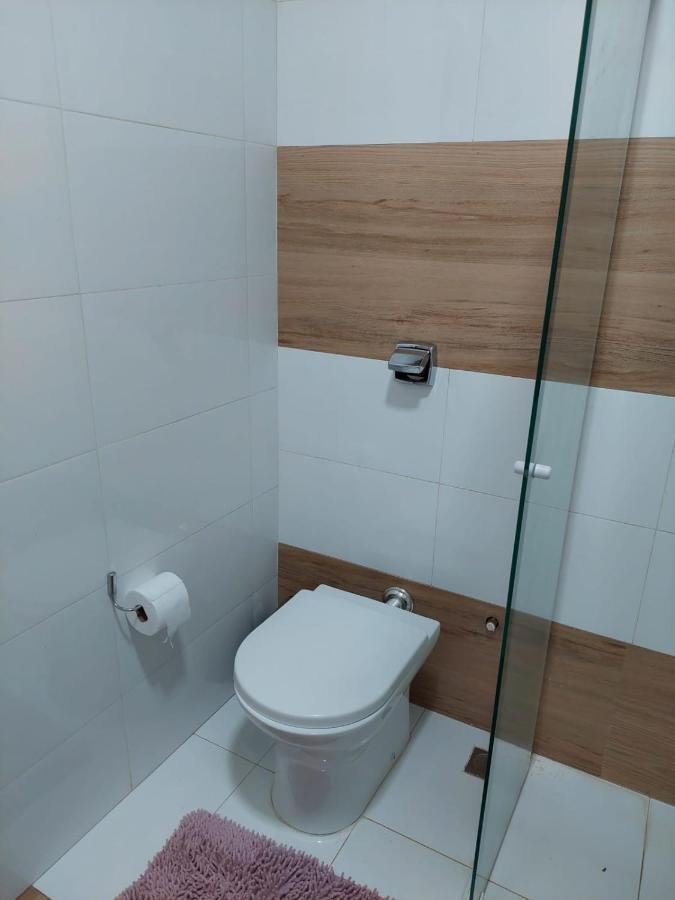 Otimo Apartamento Sobreloja Com Wifi E Estacionamento Incluso Maringa Ngoại thất bức ảnh